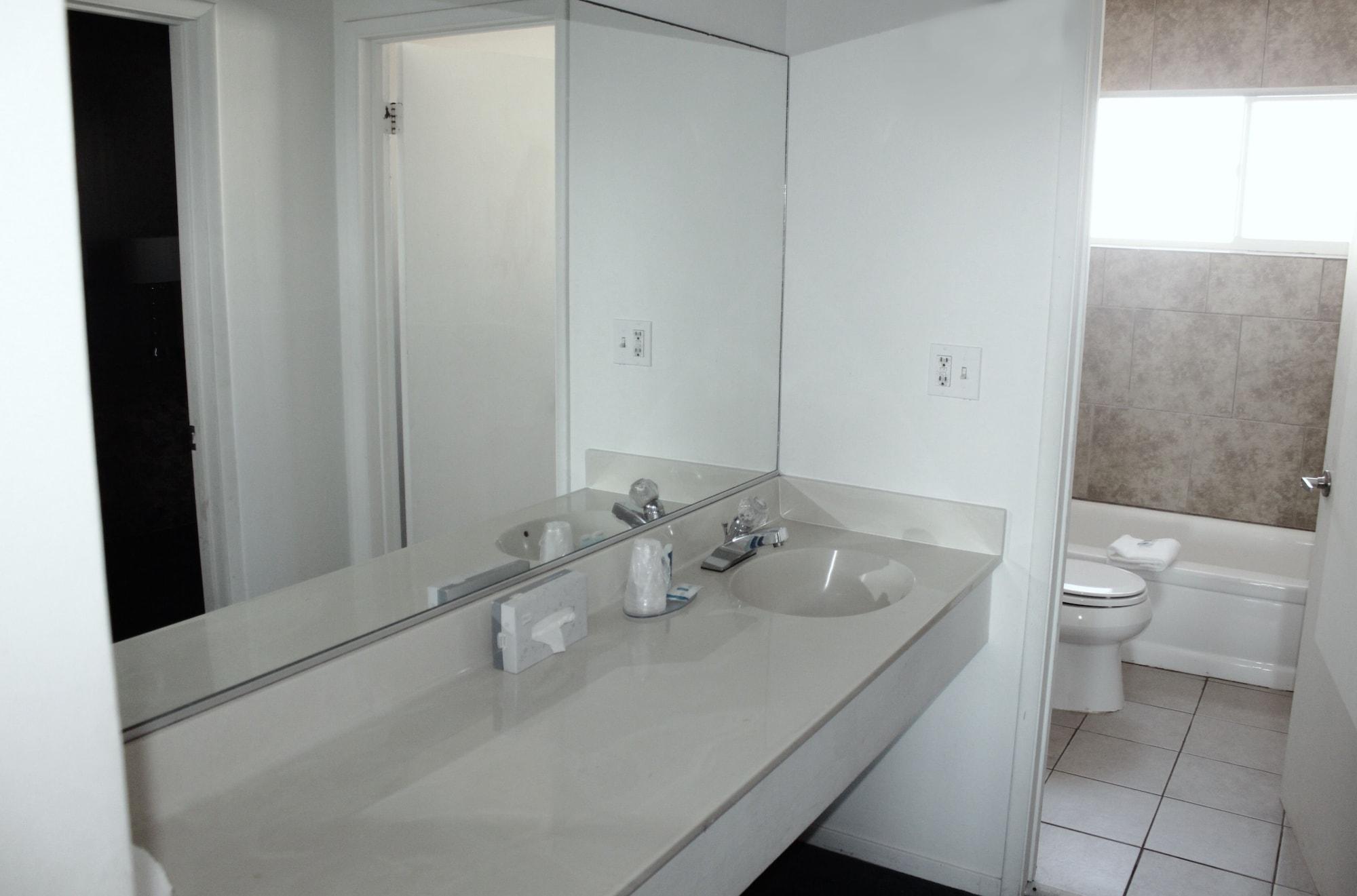 Rodeway Inn&suites - Great Highway Hotel 2*